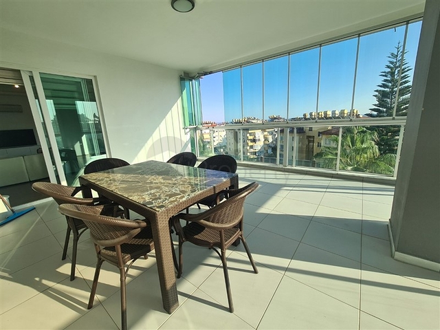 Geräumige 3+1-Wohnung im Stadtteil Dschikkilli