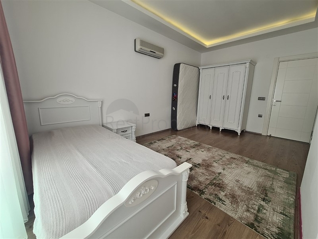 Geräumige 3+1-Wohnung im Stadtteil Dschikkilli