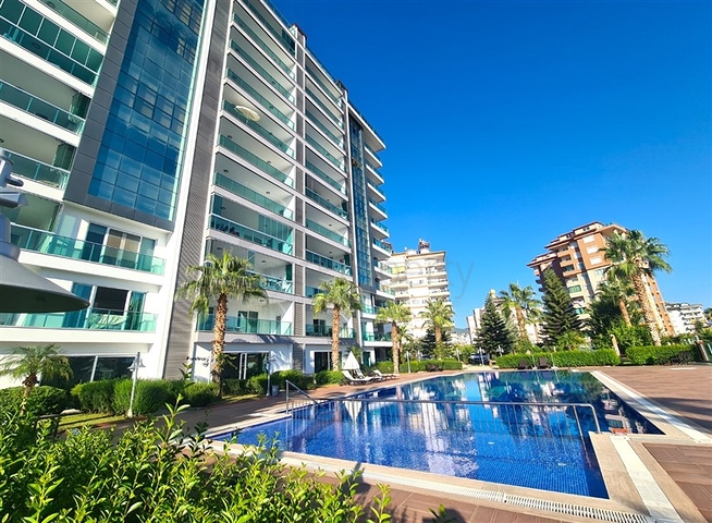 Geräumige 3+1-Wohnung im Stadtteil Dschikkilli