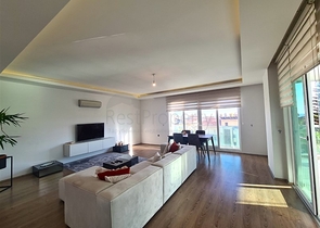 Geräumige 3+1-Wohnung im Stadtteil Dschikkilli