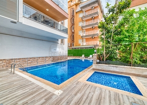 Penthouse 2+1 in der Nähe von Kleopatra Beach