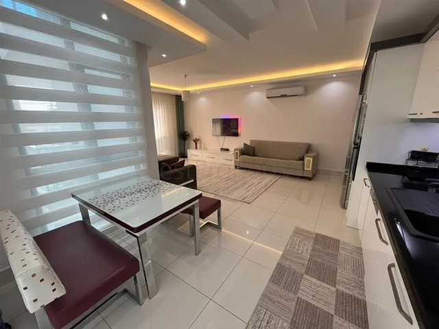  Wohnung 2+1 400 m vom Meer entfernt im Stadtteil Tosmur 