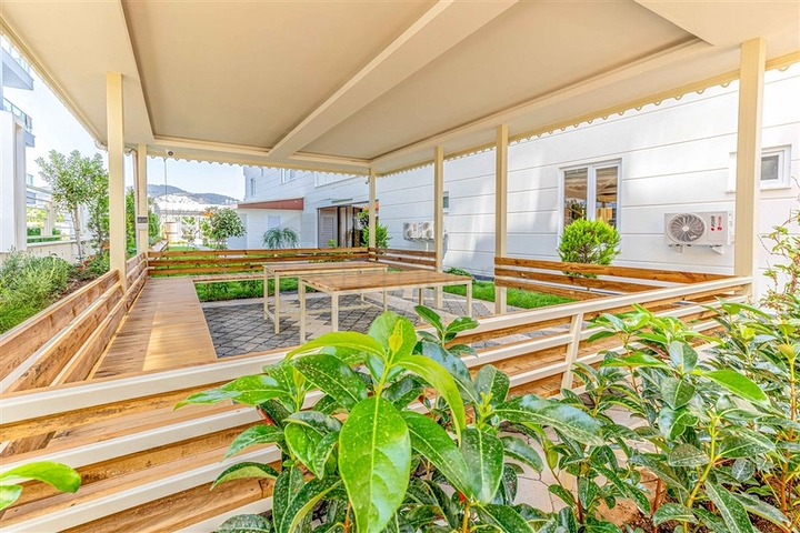 Penthouse 2+1 in einem Komplex von einem hochwertigen Entwickler 