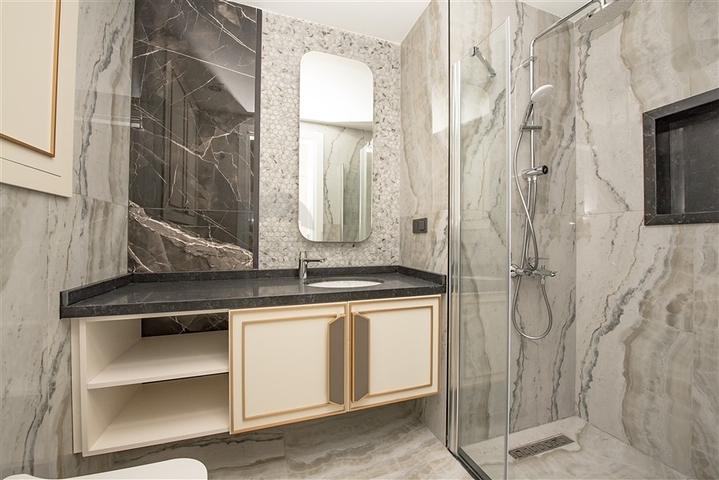 Zweizimmerwohnung im neuen Komplex des Zentrums von Alanya