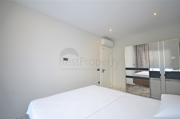 Zweizimmerwohnung in einer malerischen Gegend von Alanya und zu Fuß zum Meer