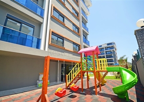 Zweizimmerwohnung in einer malerischen Gegend von Alanya und zu Fuß zum Meer