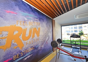 Zweizimmerwohnung in einer malerischen Gegend von Alanya und zu Fuß zum Meer