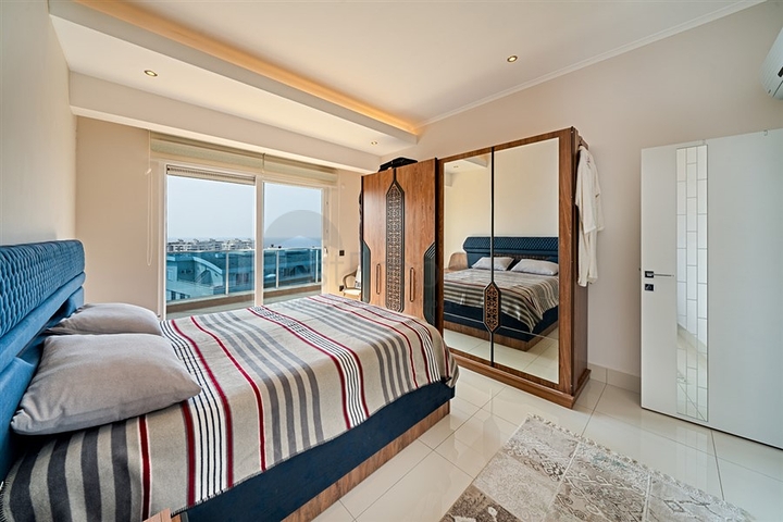 3+1 Wohnung mit Meerblick in Tosmur