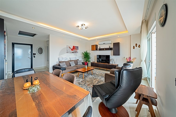 3+1 Wohnung mit Meerblick in Tosmur