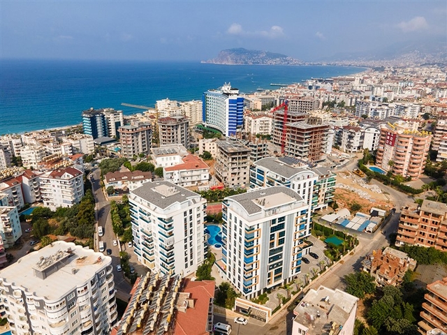 3+1 Wohnung mit Meerblick in Tosmur