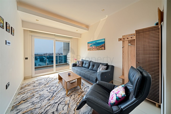 3+1 Wohnung mit Meerblick in Tosmur