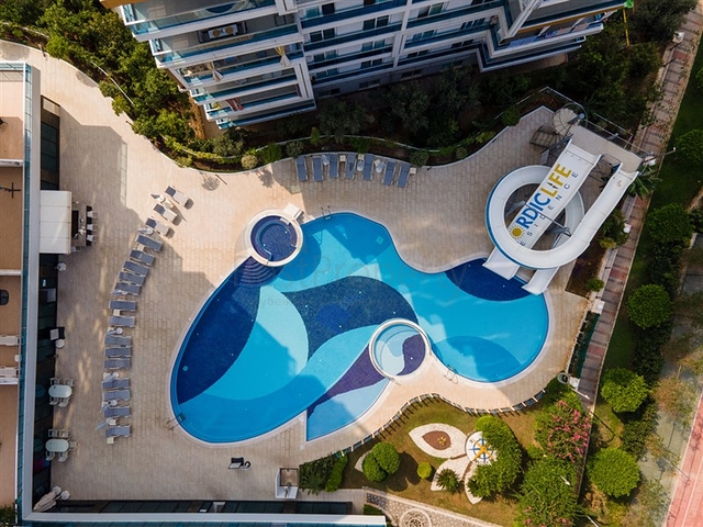 3+1 Wohnung mit Meerblick in Tosmur