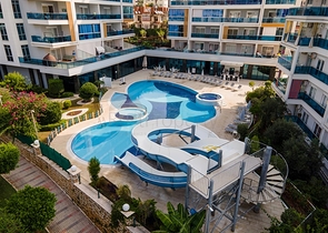 3+1 Wohnung mit Meerblick in Tosmur