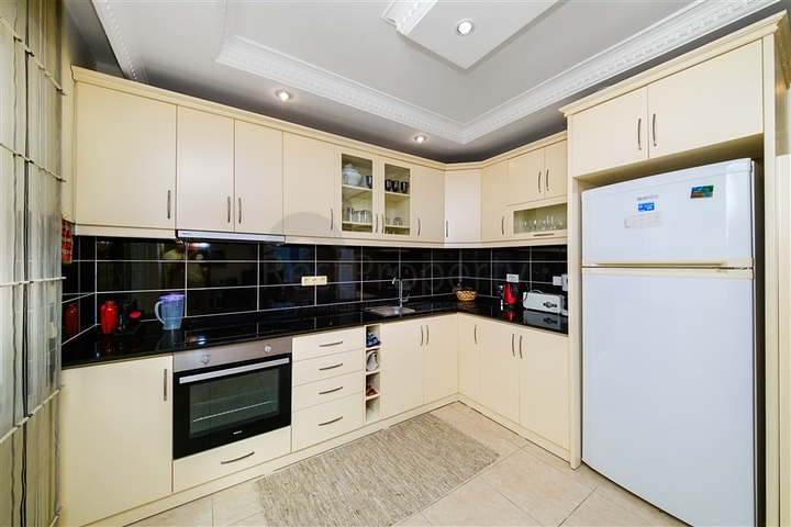 2+1 Wohnung in der Nähe von Kleopatra Beach