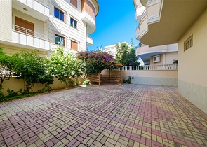 2+1 Wohnung in der Nähe von Kleopatra Beach