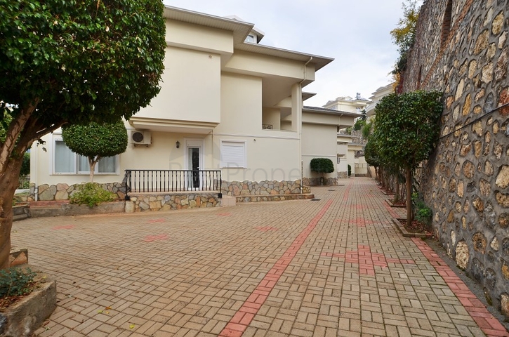 Alles neu - 3+1 Villa für einen ruhigen Aufenthalt und Urlaub in Kargicak/Alanya