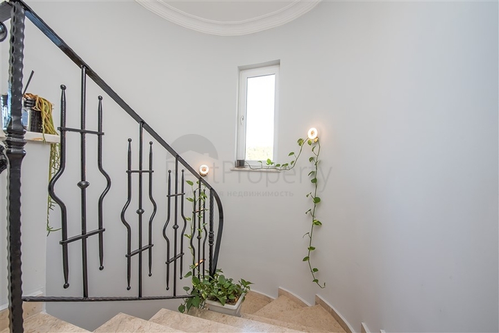 Alles neu - 3+1 Villa für einen ruhigen Aufenthalt und Urlaub in Kargicak/Alanya