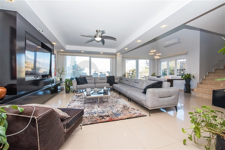 Alles neu - 3+1 Villa für einen ruhigen Aufenthalt und Urlaub in Kargicak/Alanya