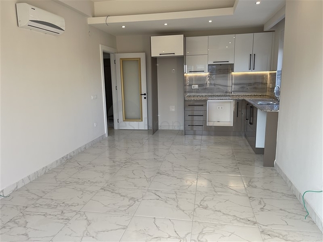 1+1 Wohnung in einem der besten Komplexe von Avsallar