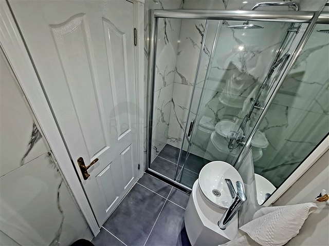 Geräumige, helle Dreizimmerwohnung mit zwei Balkonen