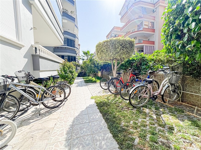 Geräumige, helle Dreizimmerwohnung mit zwei Balkonen