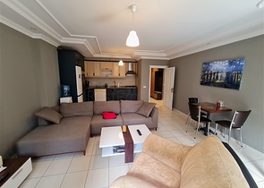 Geräumige, helle Dreizimmerwohnung mit zwei Balkonen