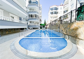 Geräumige, helle Dreizimmerwohnung mit zwei Balkonen