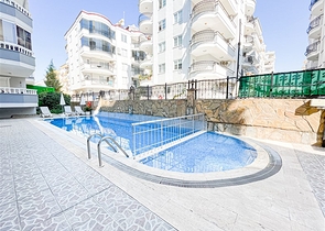 Geräumige, helle Dreizimmerwohnung mit zwei Balkonen