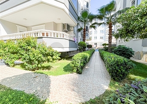 Geräumige, helle Dreizimmerwohnung mit zwei Balkonen