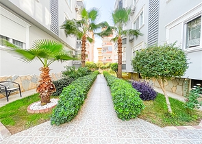 Geräumige, helle Dreizimmerwohnung mit zwei Balkonen