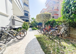 Geräumige, helle Dreizimmerwohnung mit zwei Balkonen