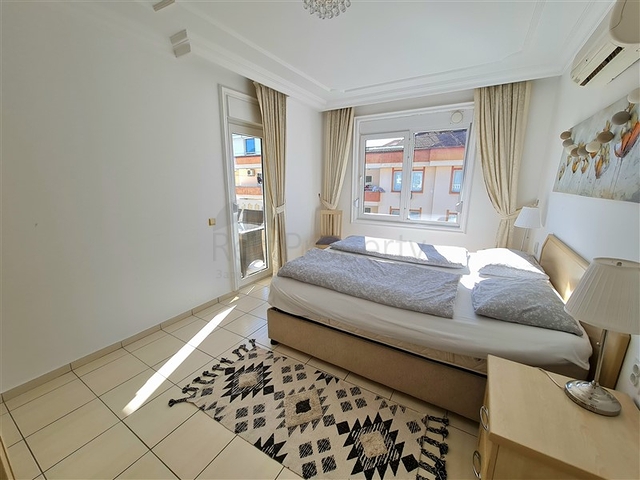 Penthouse 3+1 mit der Möglichkeit einer Aufenthaltserlaubnis