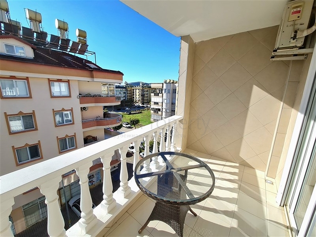 Penthouse 3+1 mit der Möglichkeit einer Aufenthaltserlaubnis