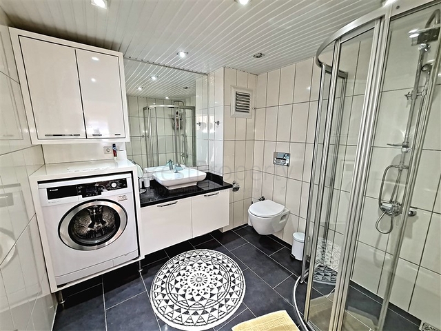 Penthouse 3+1 mit der Möglichkeit einer Aufenthaltserlaubnis