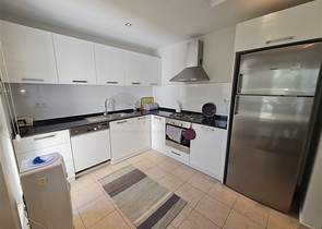 Gemütliche 2+1-Wohnung mit Möbeln im Stadtteil Oba