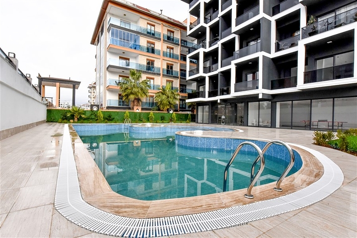 Wohnung mit 1+1 Grundriss, 100m vom Mittelmeer entfernt im Stadtteil Kestel