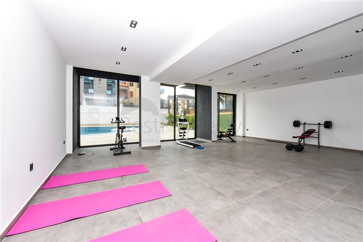 Wohnung mit 1+1 Grundriss, 100m vom Mittelmeer entfernt im Stadtteil Kestel