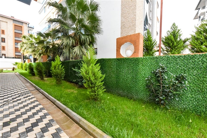 Wohnung mit 1+1 Grundriss, 100m vom Mittelmeer entfernt im Stadtteil Kestel