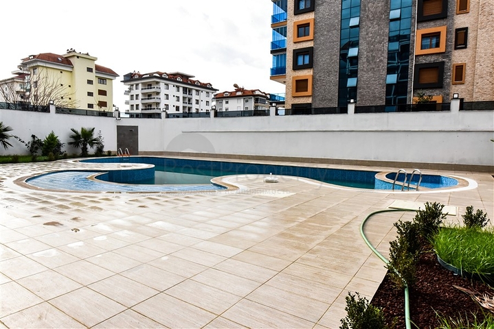 Wohnung mit 1+1 Grundriss, 100m vom Mittelmeer entfernt im Stadtteil Kestel