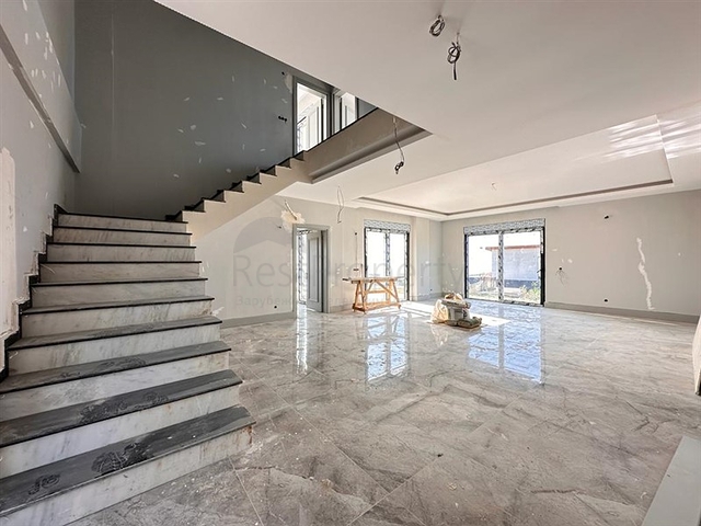 Villa 4+1 in Avsallar