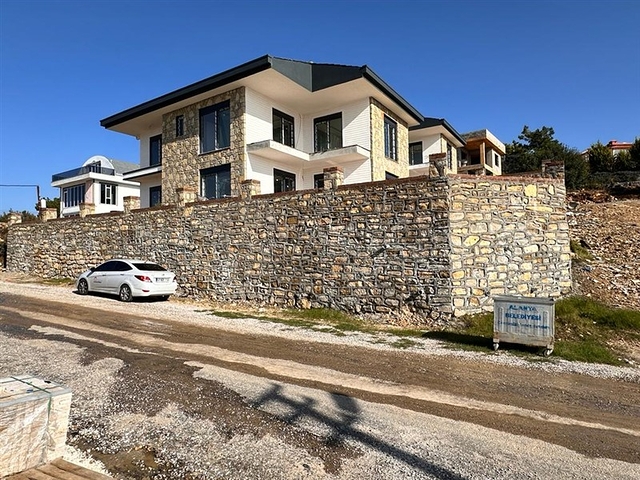 Villa 4+1 in Avsallar