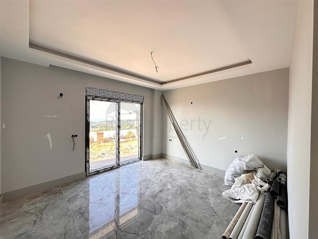 Villa 4+1 in Avsallar