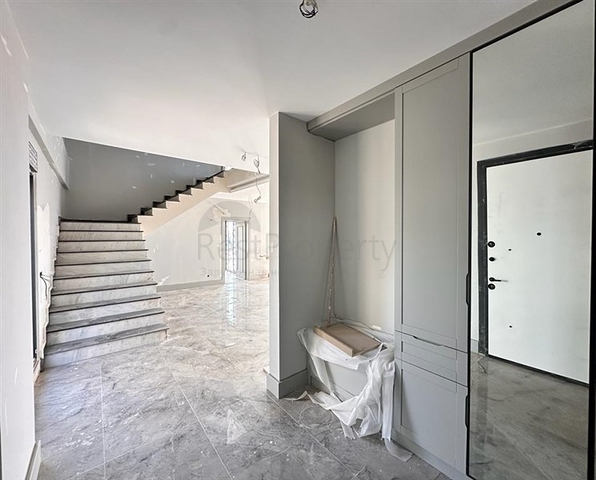 Villa 4+1 in Avsallar