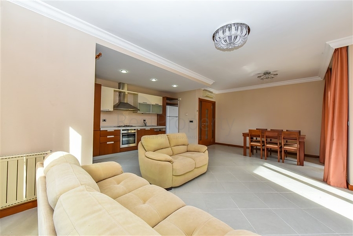 2+1 Luxuswohnung in erster Linie im Zentrum von Alanya