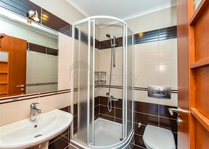 2+1 Luxuswohnung in erster Linie im Zentrum von Alanya