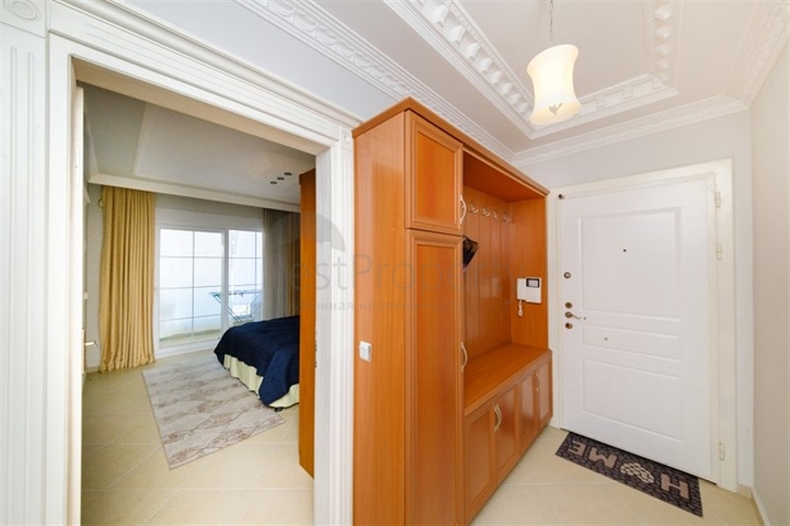 Möblierte 2+1-Wohnung im Zentrum von Alanya