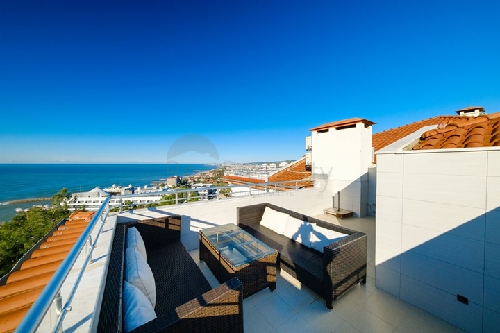 3+1 Penthouse mit Panoramablick auf das Meer in der Region Konakli