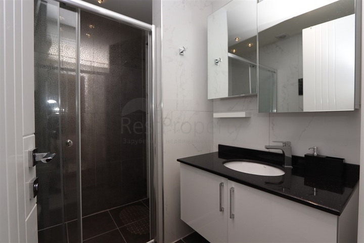 Dreizimmerwohnung 300 Meter vom Kleopatra-Strand entfernt