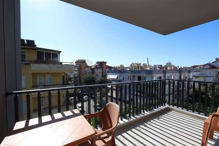 Dreizimmerwohnung 300 Meter vom Kleopatra-Strand entfernt