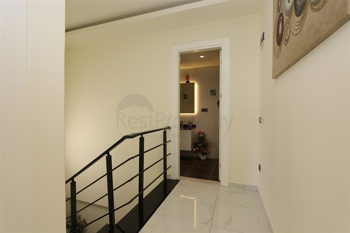 Dreizimmerwohnung 300 Meter vom Kleopatra-Strand entfernt